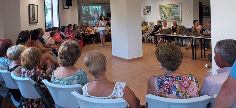 Benarrabá acoge un encuentro entre asociaciones de municipios costeros y vecinos del pueblo