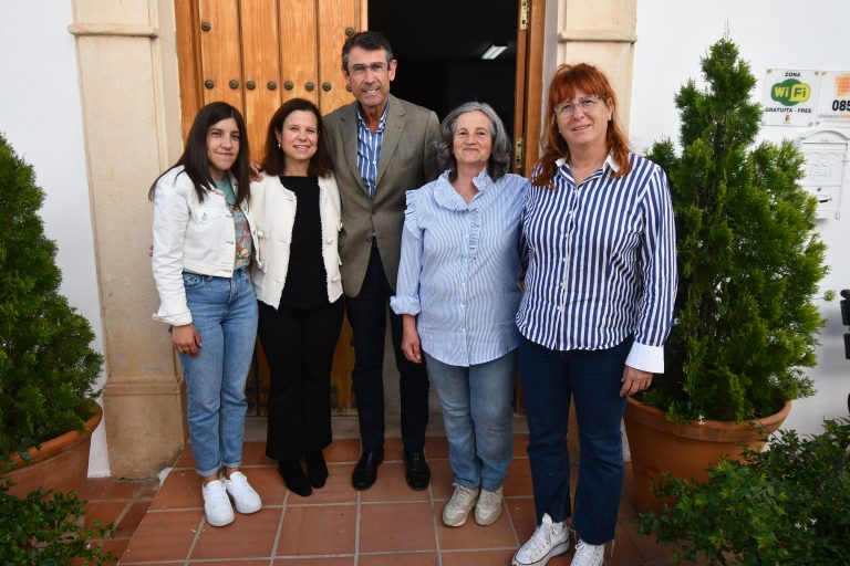 Cartajima recibe la visita del delegado de Agua de la Junta de Andalucía