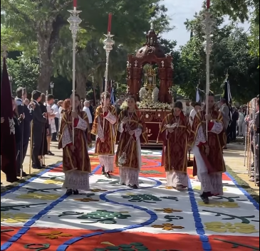 Ronda se viste de fe y color en una nueva edición del Corpus Christi ...